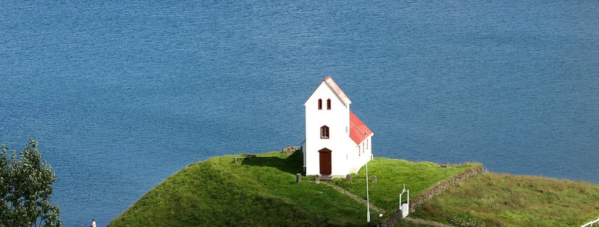 Úlfljótsvatnskirkja